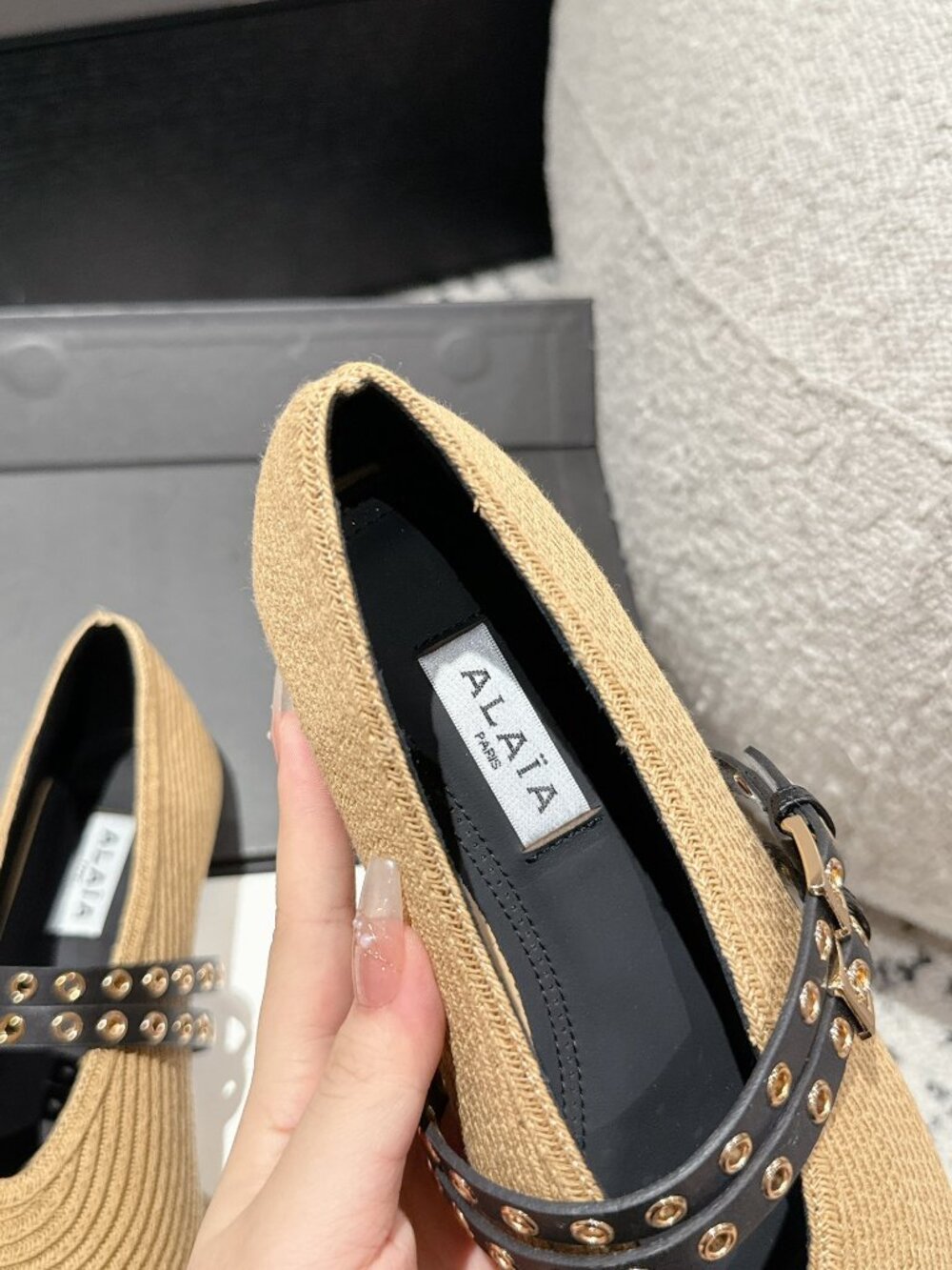 ALAÏA Woven Double-Buckle Mary Jane Flats - Picture 6 of 9
